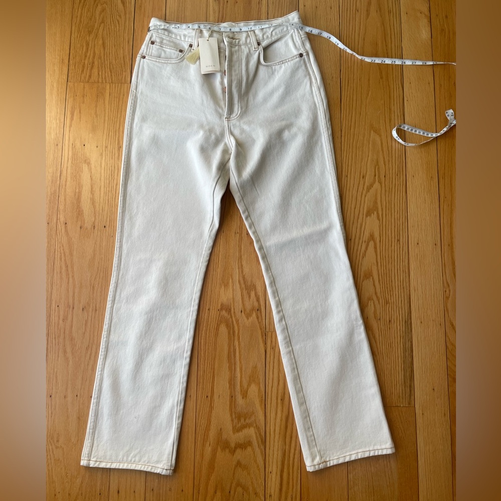 Doen Cream Jeans Classic Straight-Leg Minimal Design